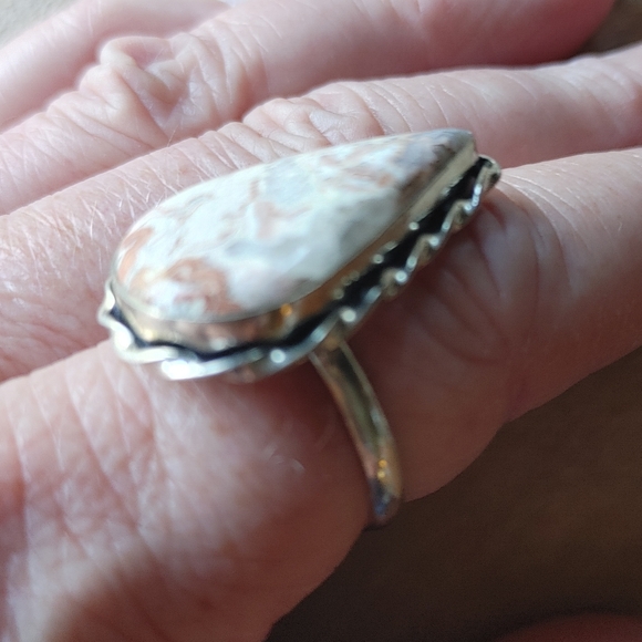 Scolecite Ring in 925 Sterling Silver Overlay (size 9) - Picture 2 of 13